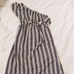 Isabel Maternity - Off-the-Shoulder Dress